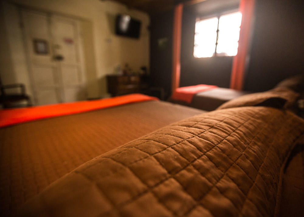 Hotel Modelo 克萨尔特南戈 外观 照片